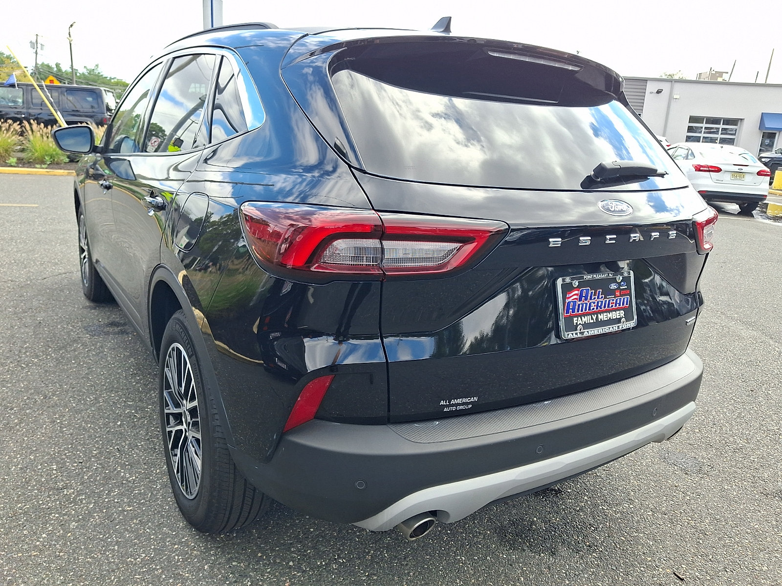 Certified 2023 Ford Escape SE FWD image 8