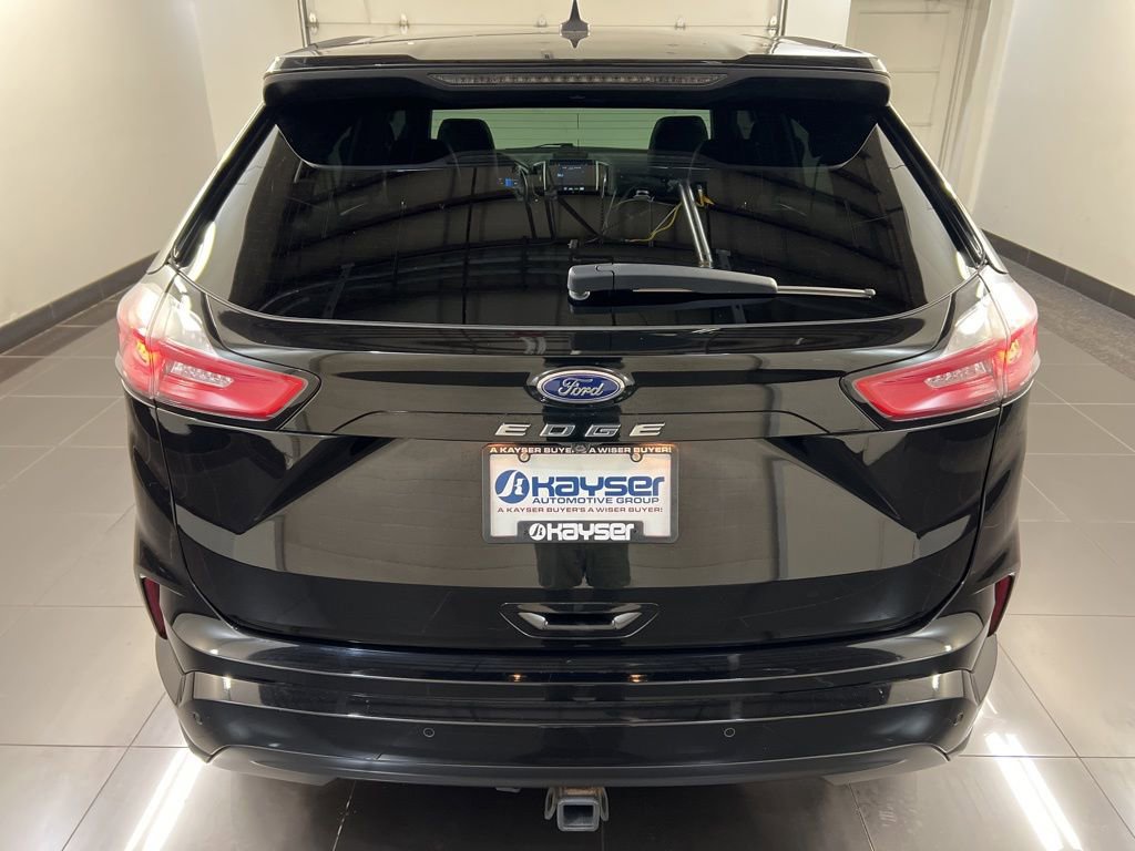 Certified 2022 Ford Edge ST-Line w/ Class II Trailer Tow Package AWD/4WD image 5
