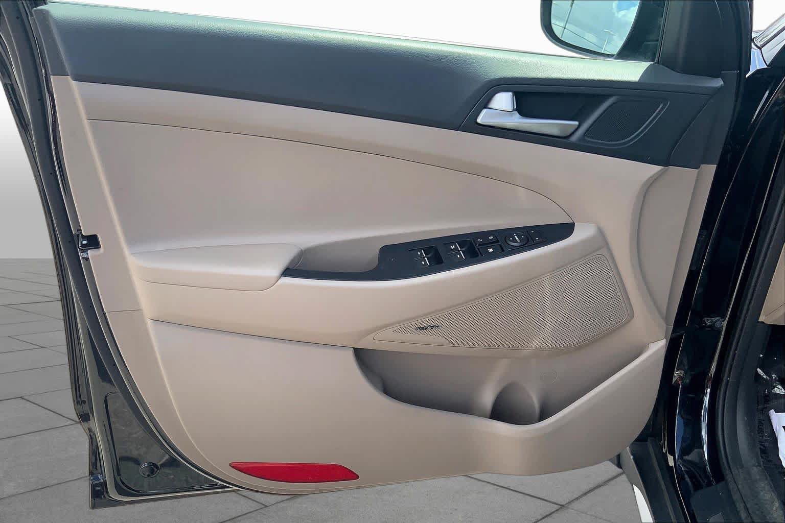 Used 2021 Hyundai Tucson Limited FWD image 21