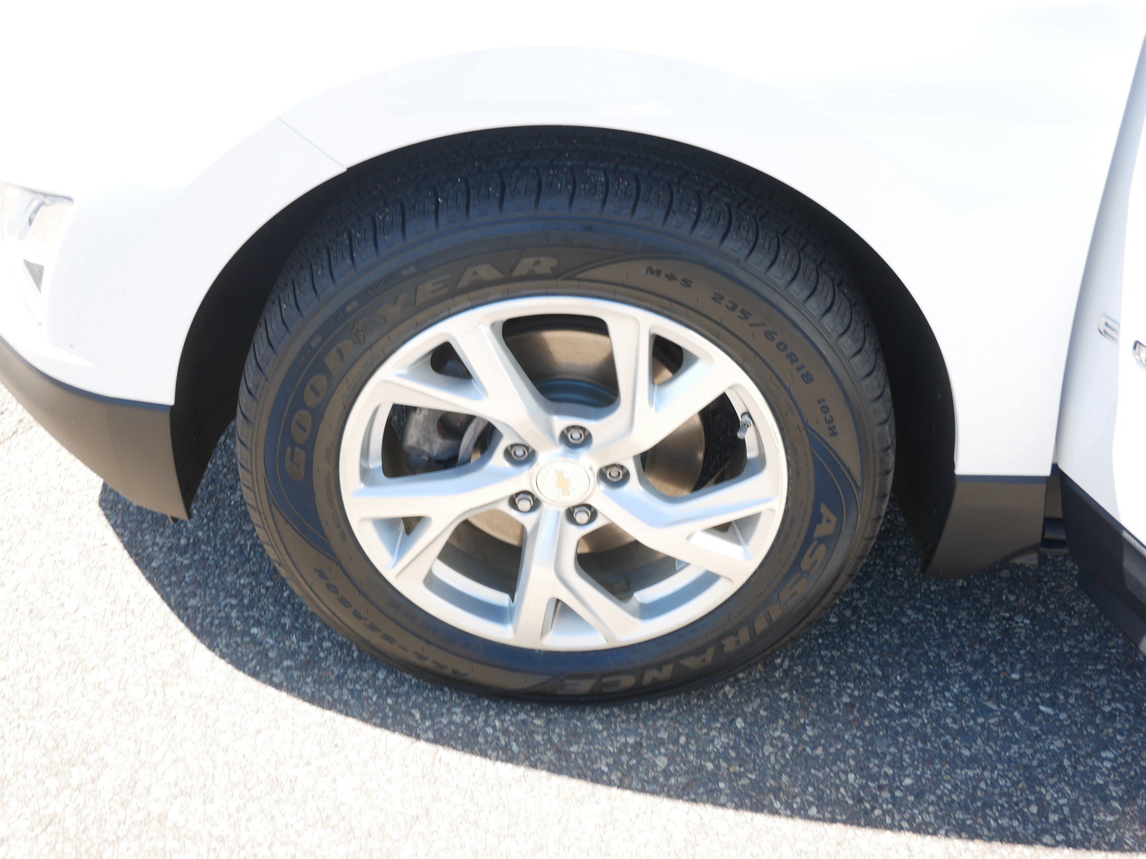 Used 2020 Chevrolet Equinox LT AWD/4WD image 15