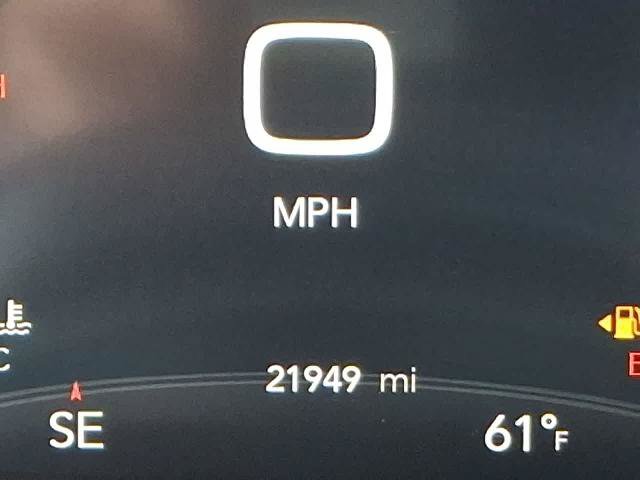 Used 2025 Chrysler Pacifica Select FWD image 19