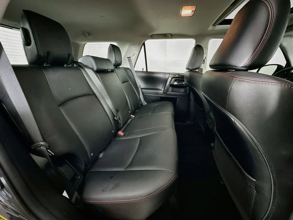 Used 2024 Toyota 4Runner TRD Off-Road Premium w/ Moonroof Package AWD/4WD image 33