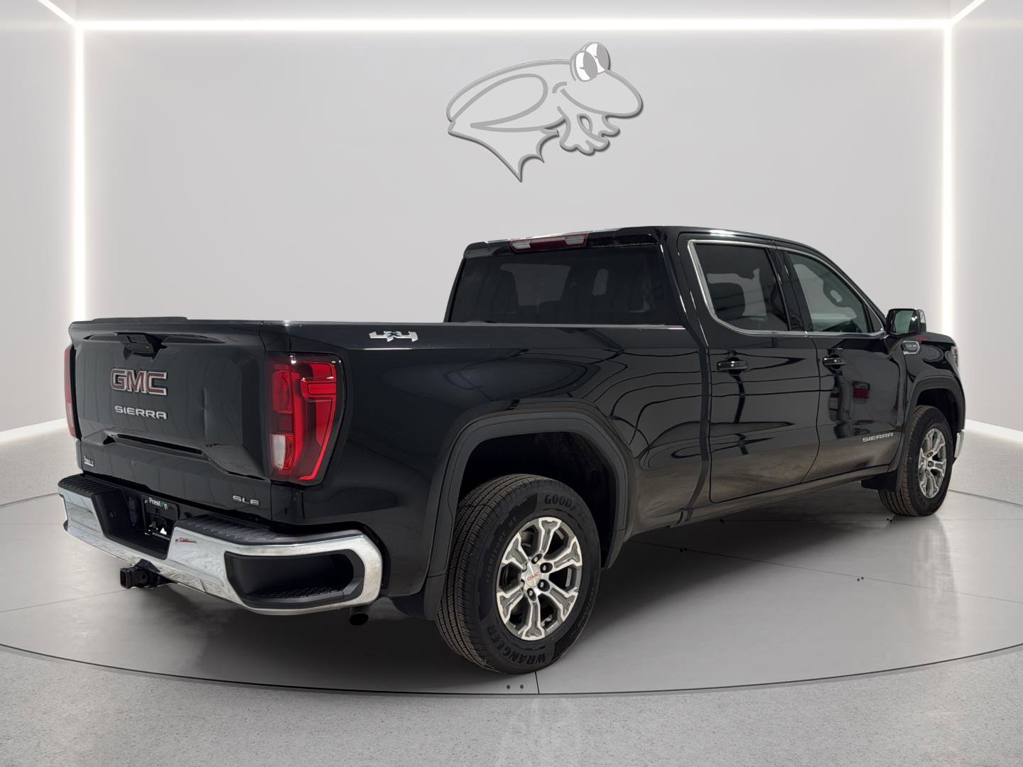 Used 2020 GMC Sierra 1500 SLE w/ SLE Value Package image 6