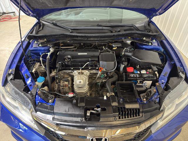 Used 2017 Honda Accord EX-L image 6