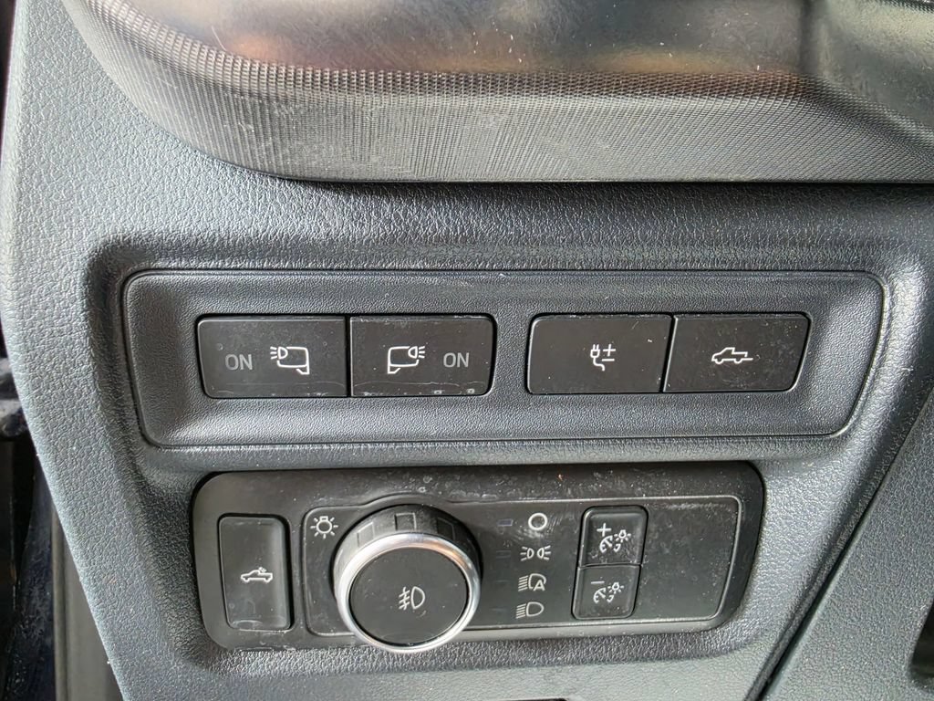 Certified 2022 Ford F150 Platinum w/ Equipment Group 701A High AWD/4WD image 26