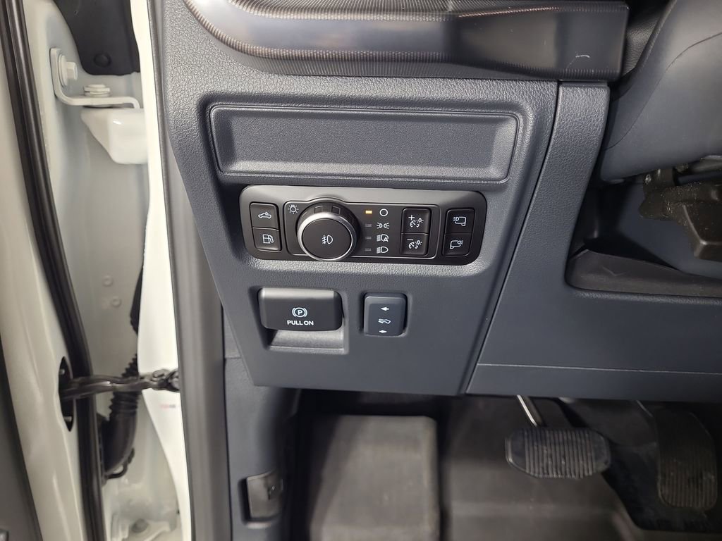 Certified 2025 Ford F150 Lariat w/ Equipment Group 501A Mid AWD/4WD image 15