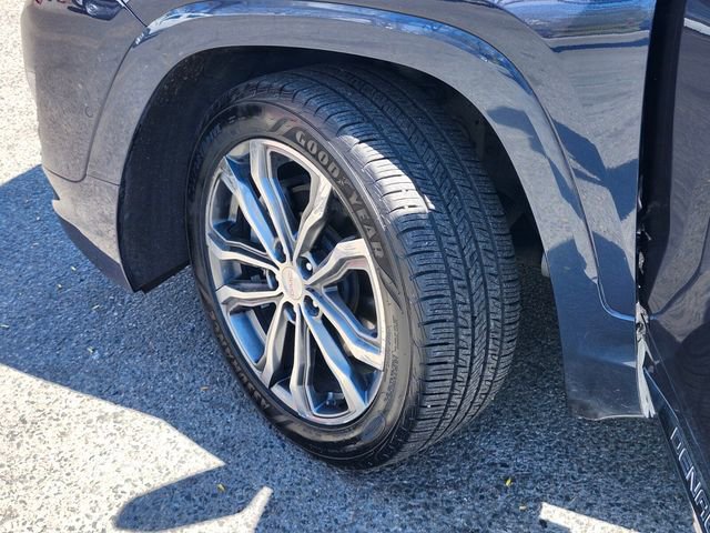 Used 2019 GMC Terrain Denali w/ Advanced Safety Package AWD/4WD image 35