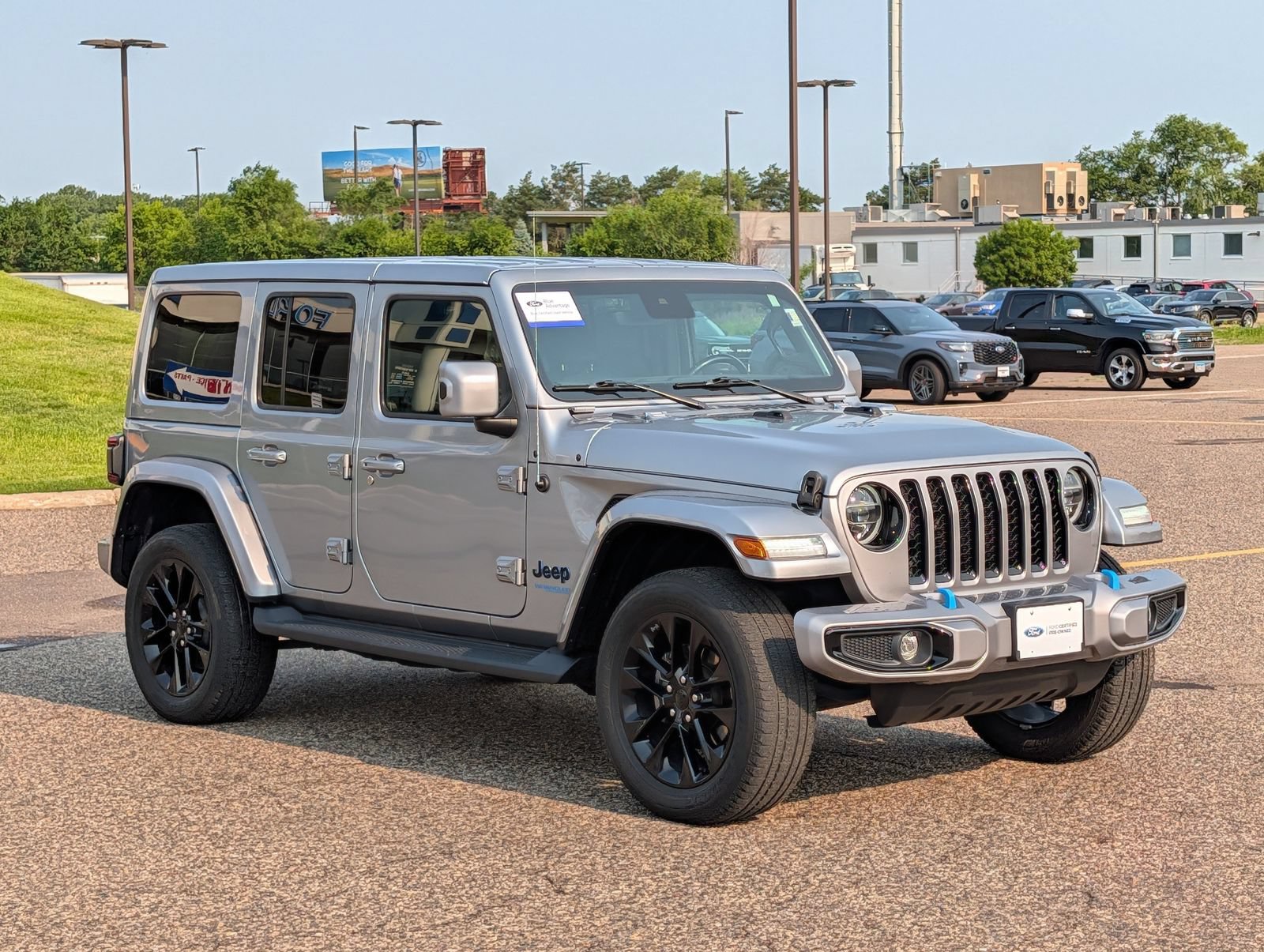Used 2021 Jeep Wrangler Unlimited Sahara AWD/4WD image 10