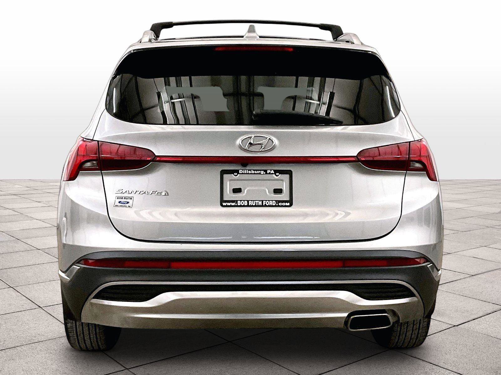 Used 2022 Hyundai Santa Fe SEL w/ Convenience + Premium Package FWD image 4