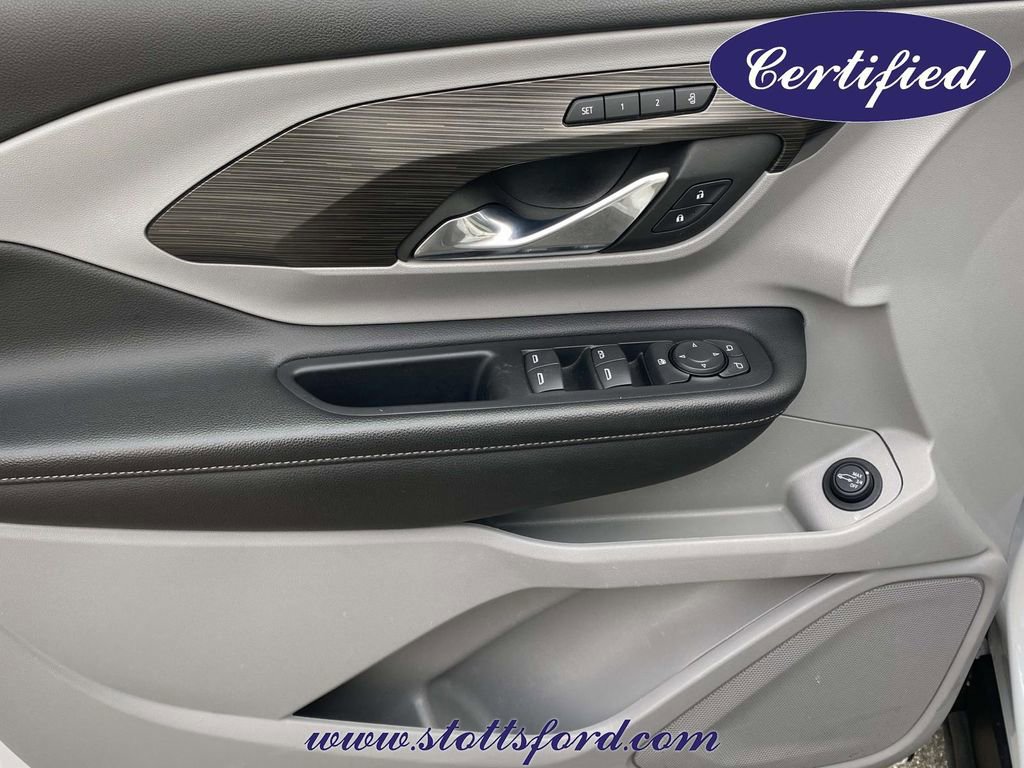 Used 2023 GMC Terrain SLT w/ Tech Package image 15