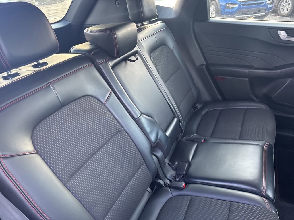 Certified 2023 Ford Escape ST-Line w/ Tech Pack #1 image 31
