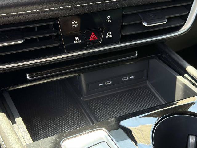 Used 2024 Volkswagen Atlas SE FWD image 27