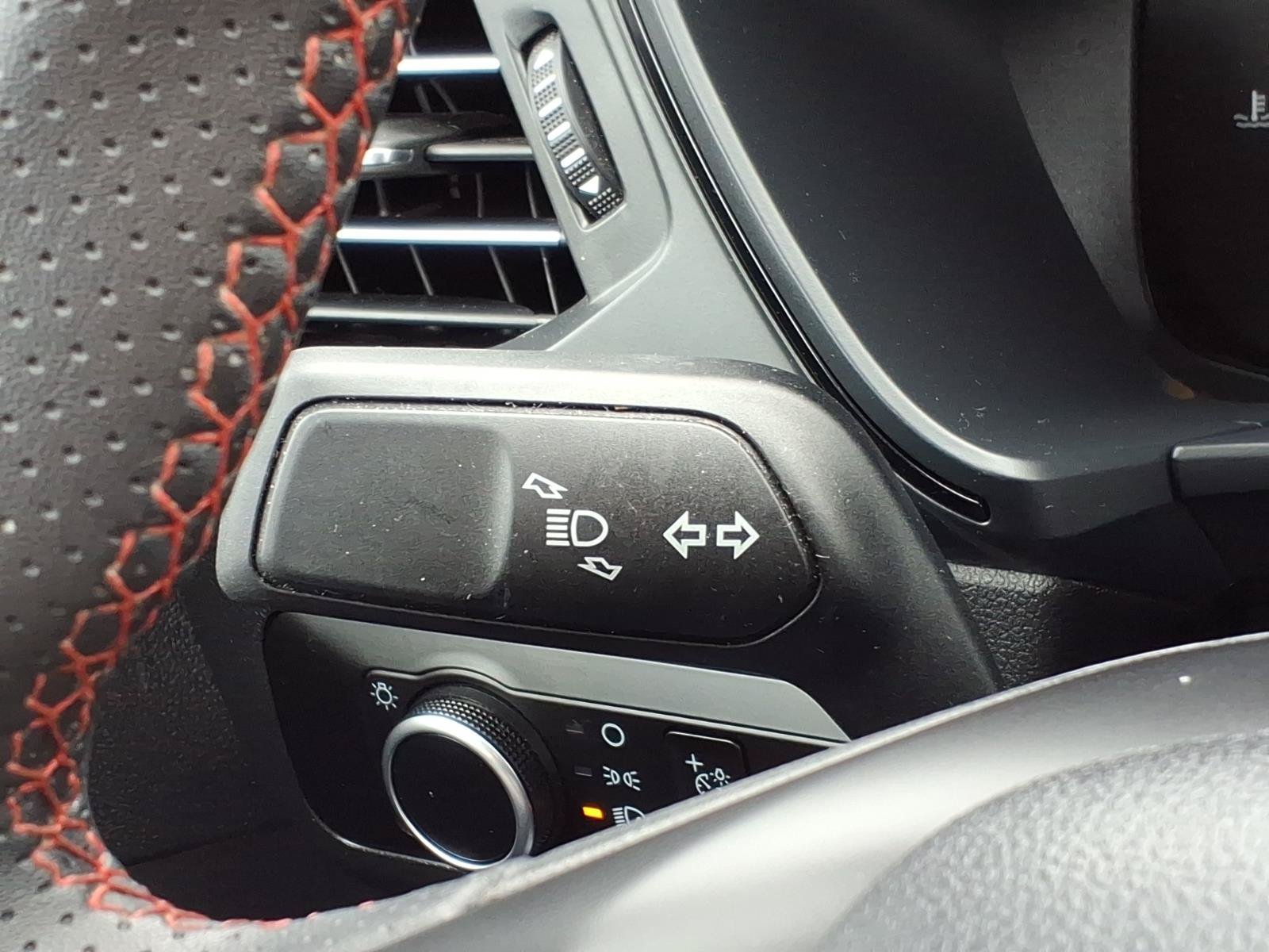 Certified 2025 Ford Escape ST-Line FWD image 28