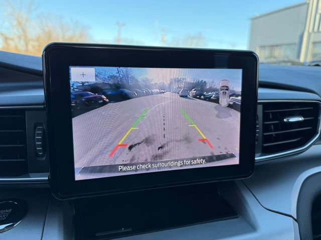 Certified 2022 Ford Explorer XLT w/ Equipment Group 202A image 10