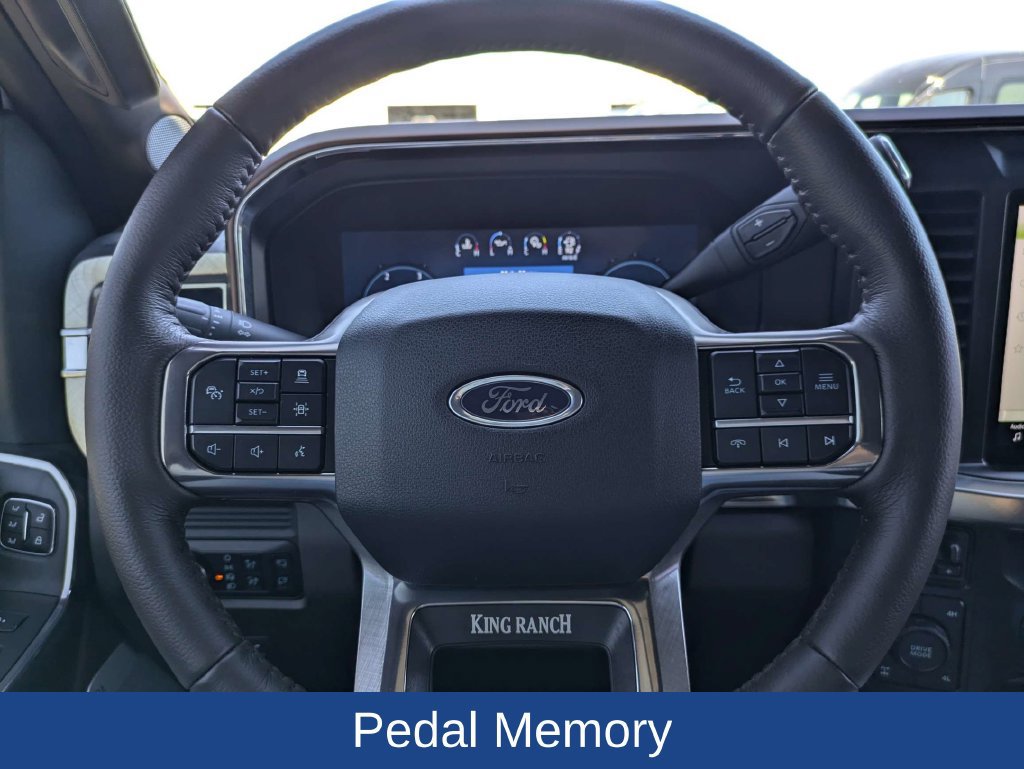 Certified 2025 Ford F250 King Ranch w/ FX4 Off-Road Package AWD/4WD image 28