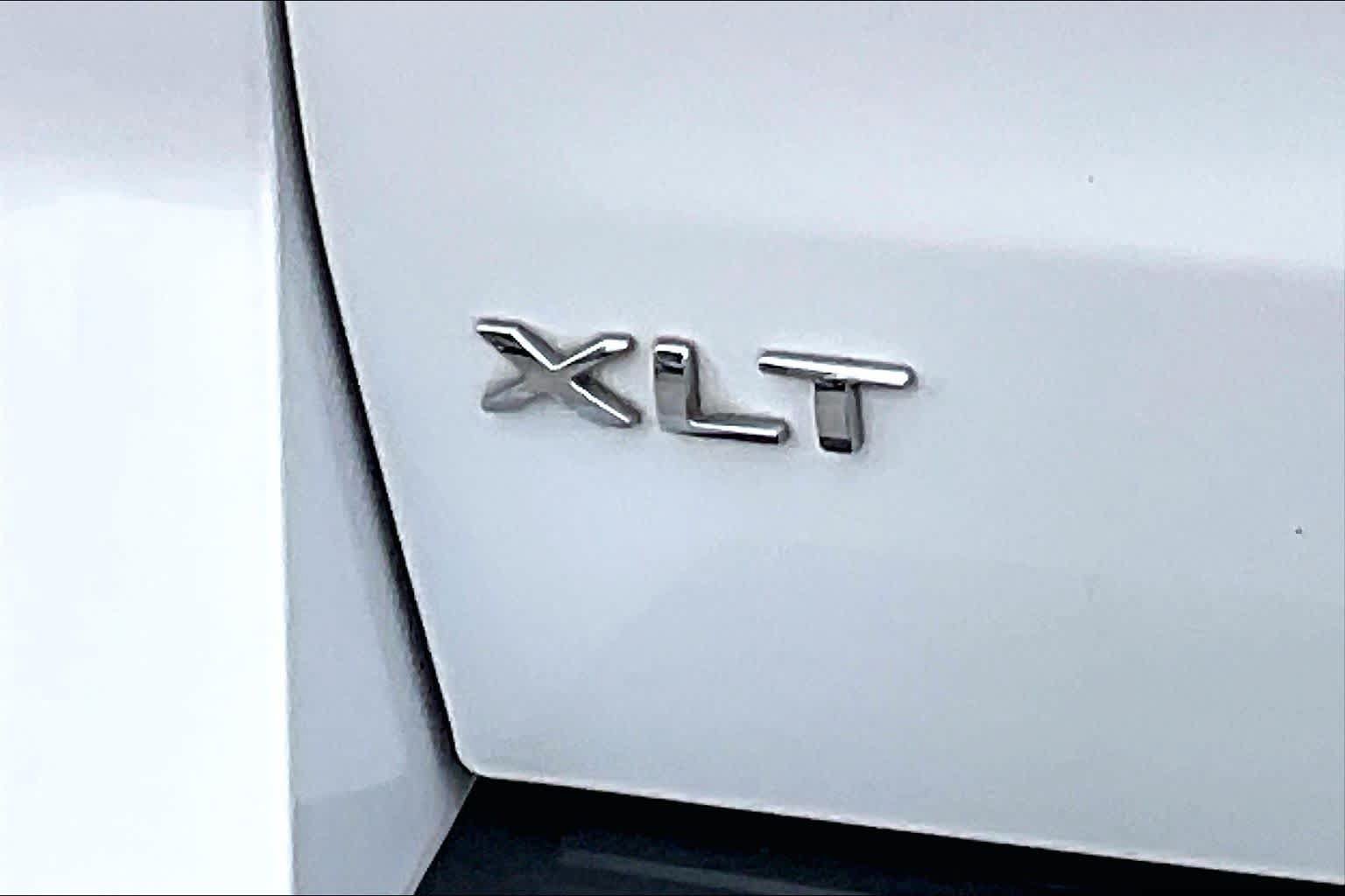 Certified 2024 Ford Expedition XLT RWD image 10