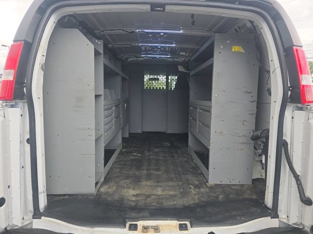 Used 2023 GMC Savana 3500 w/ Driver Convenience Package RWD image 15