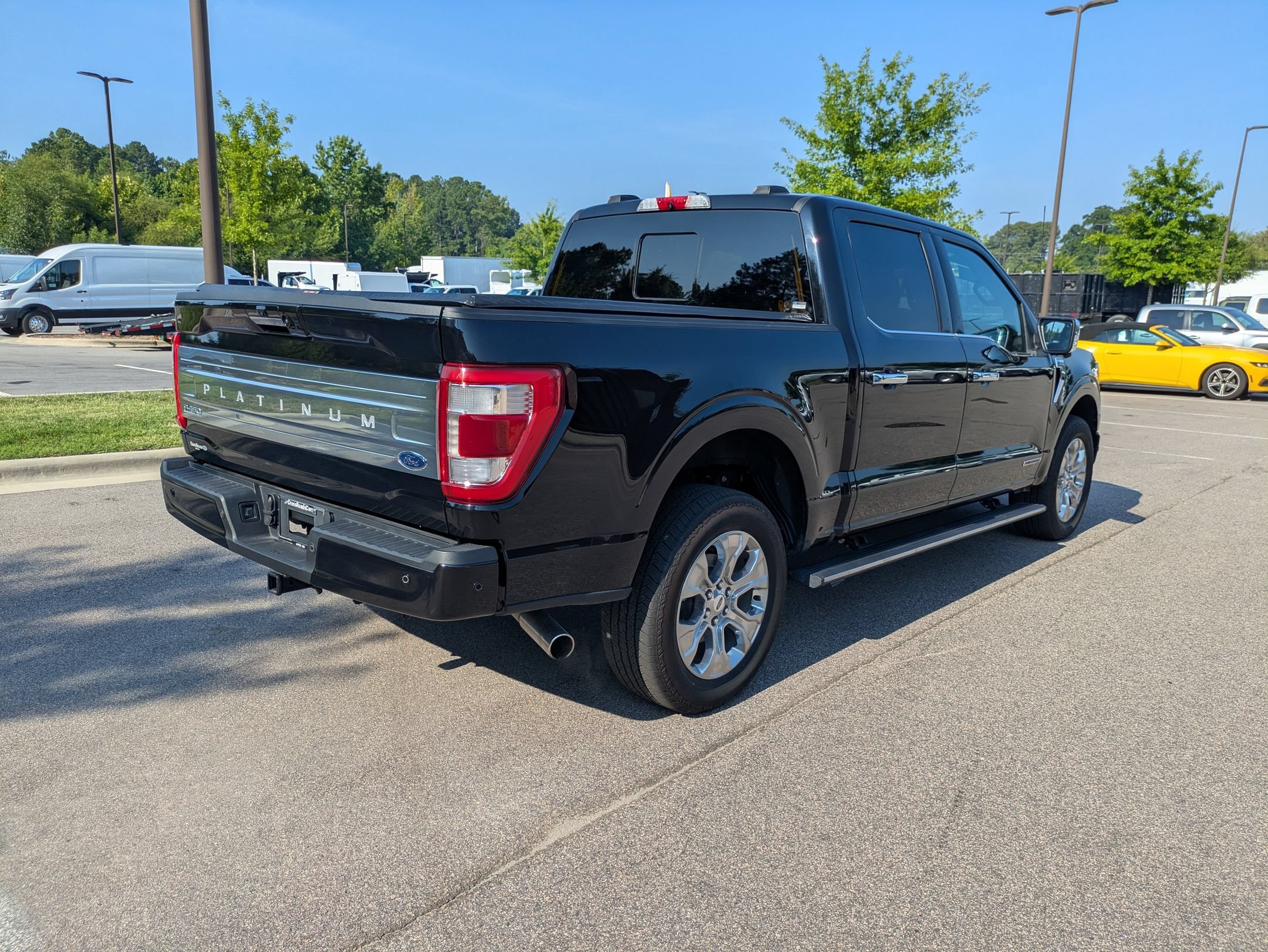 Certified 2022 Ford F150 Platinum w/ Equipment Group 701A High AWD/4WD image 4