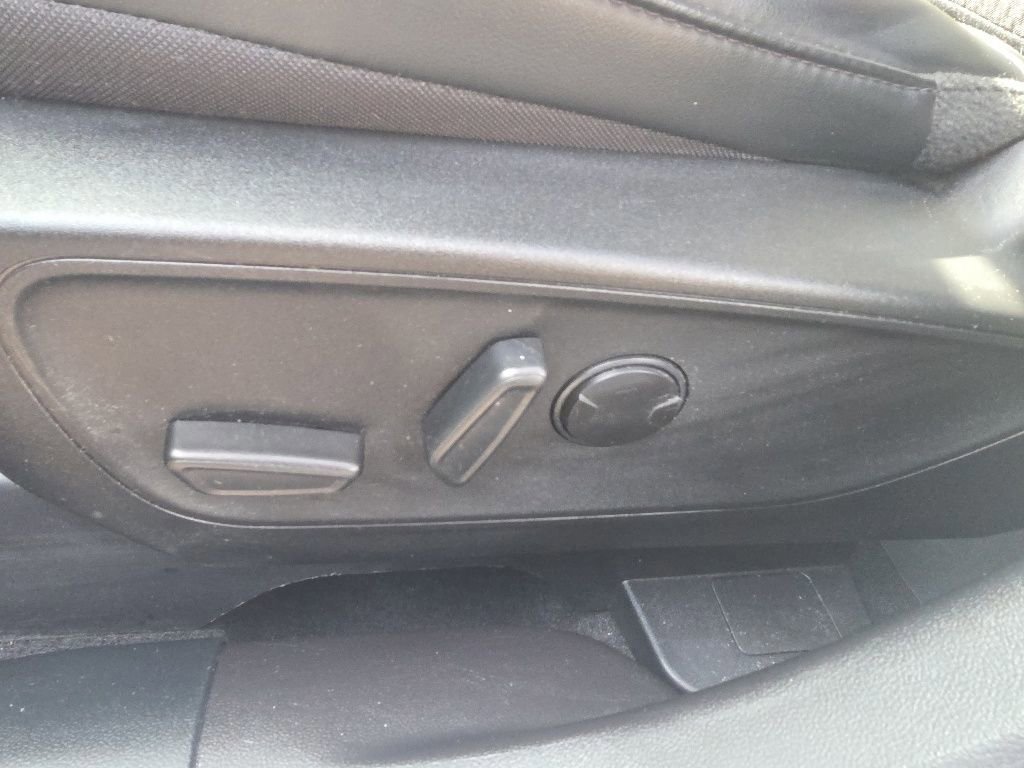 Certified 2023 Ford Escape ST-Line w/ Tech Pack #1 AWD/4WD image 14