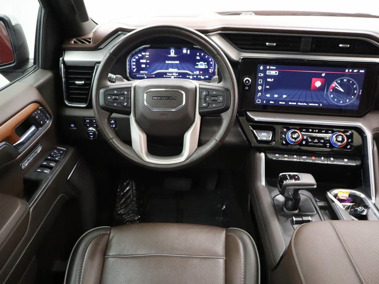 Used 2023 GMC Sierra 1500 Denali w/ Denali Reserve Package AWD/4WD image 15