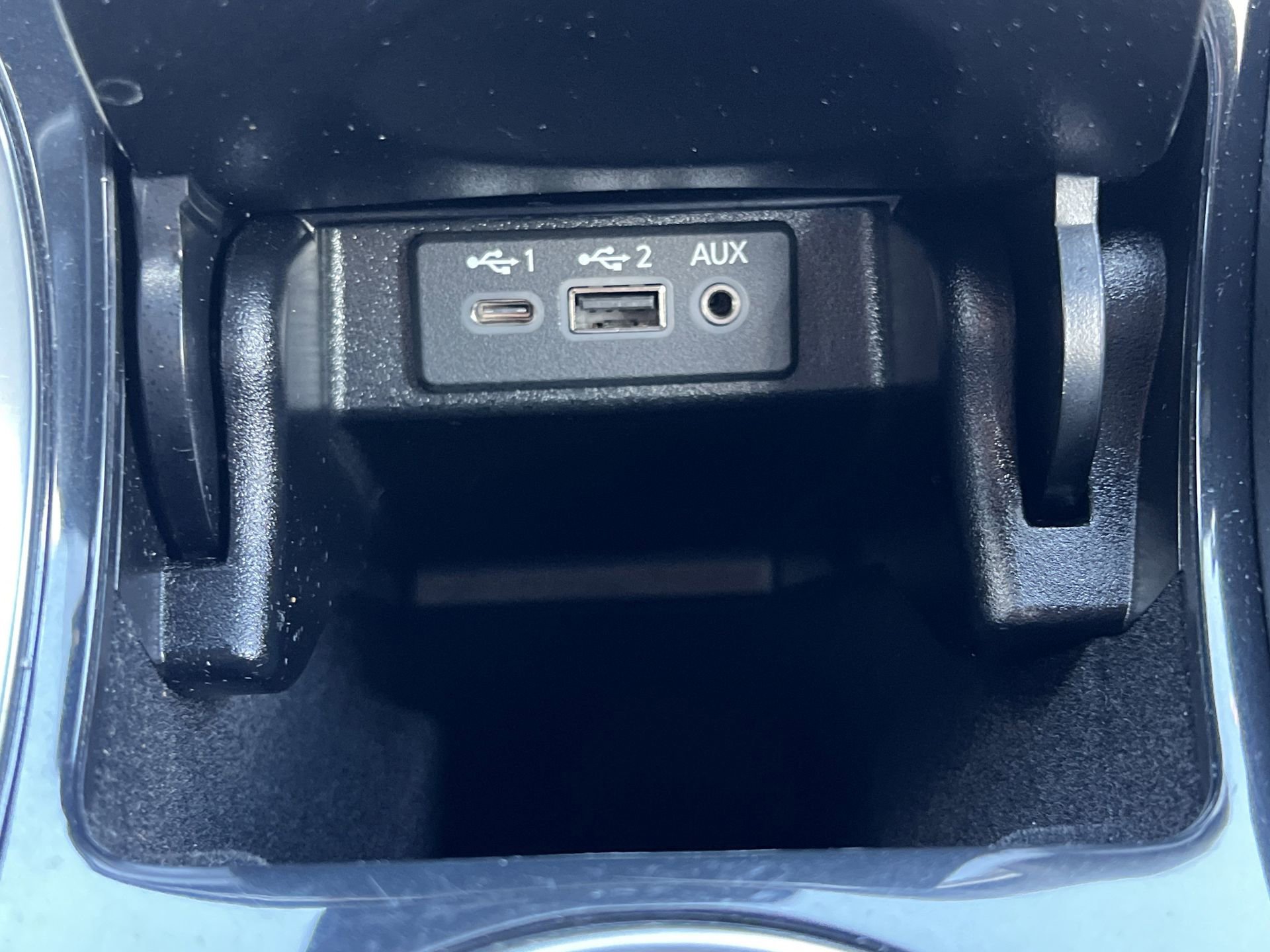 Used 2021 Nissan Maxima SR w/ Sport Mat Group image 10