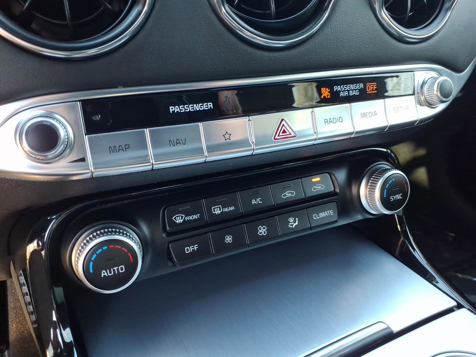 Used 2022 Kia Stinger GT2 image 27