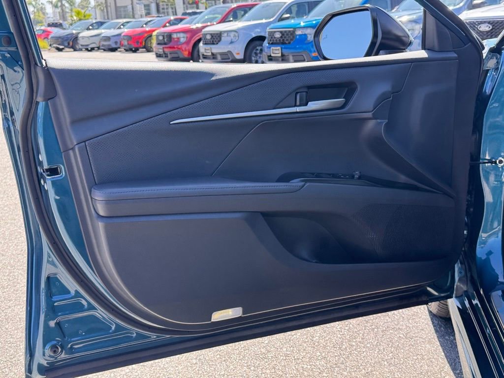 Used 2025 Toyota Camry XSE w/ Premium Package AWD/4WD image 15