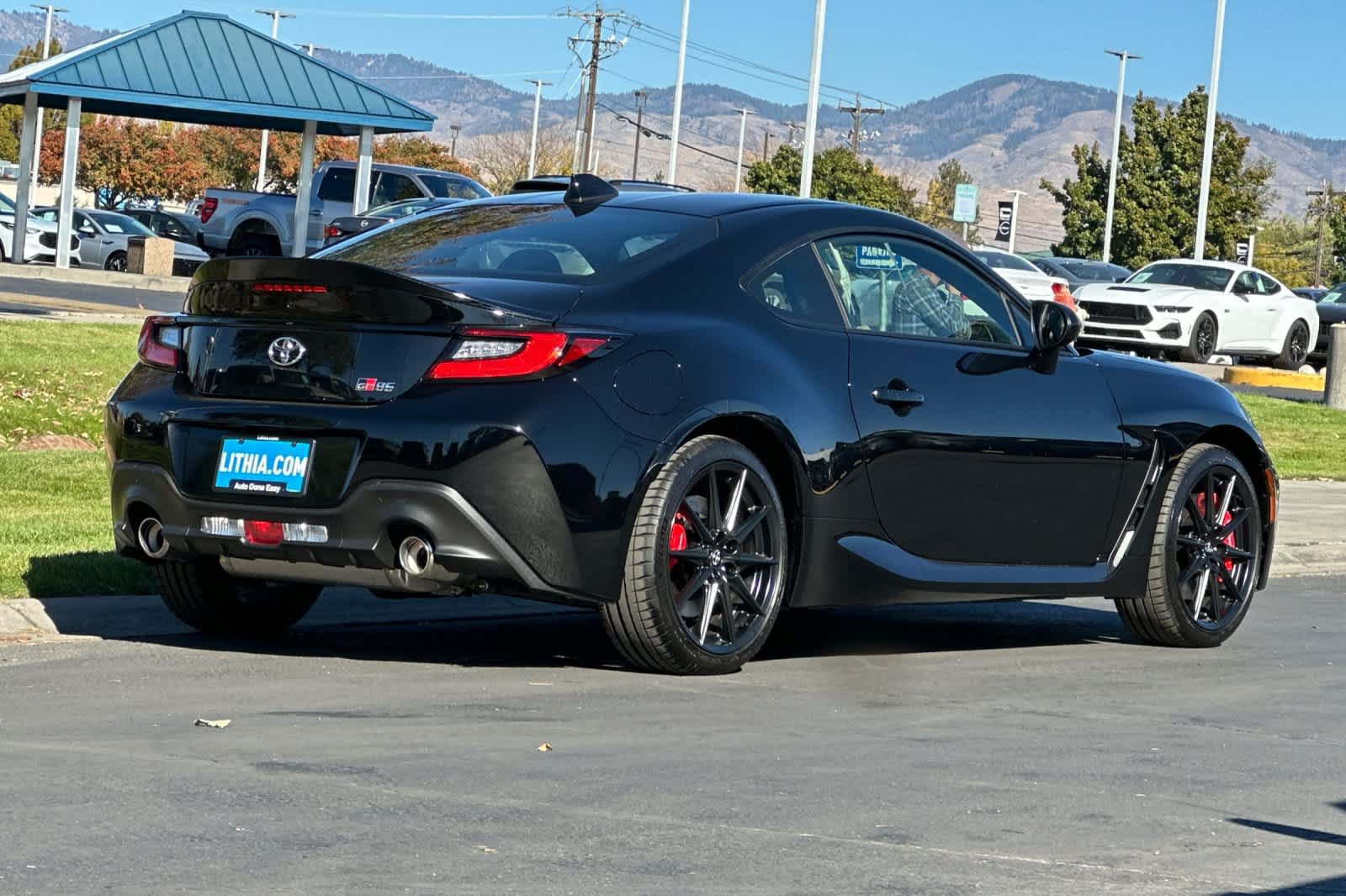 Used 2025 Toyota GR86 Premium w/ Performance Package RWD image 2