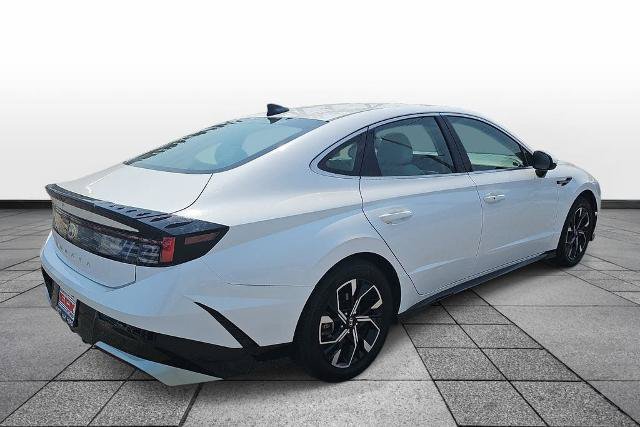 Used 2025 Hyundai Sonata SEL FWD image 5