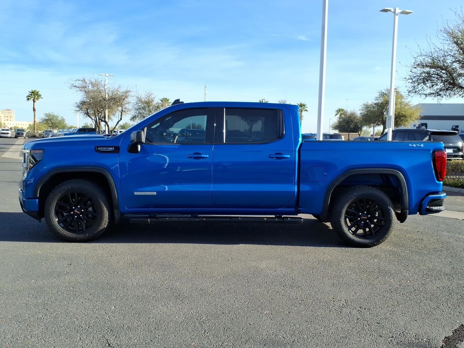 Used 2022 GMC Sierra 1500 Elevation image 6