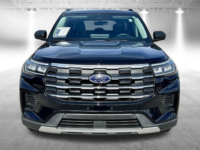 Certified 2025 Ford Explorer Active RWD image 2