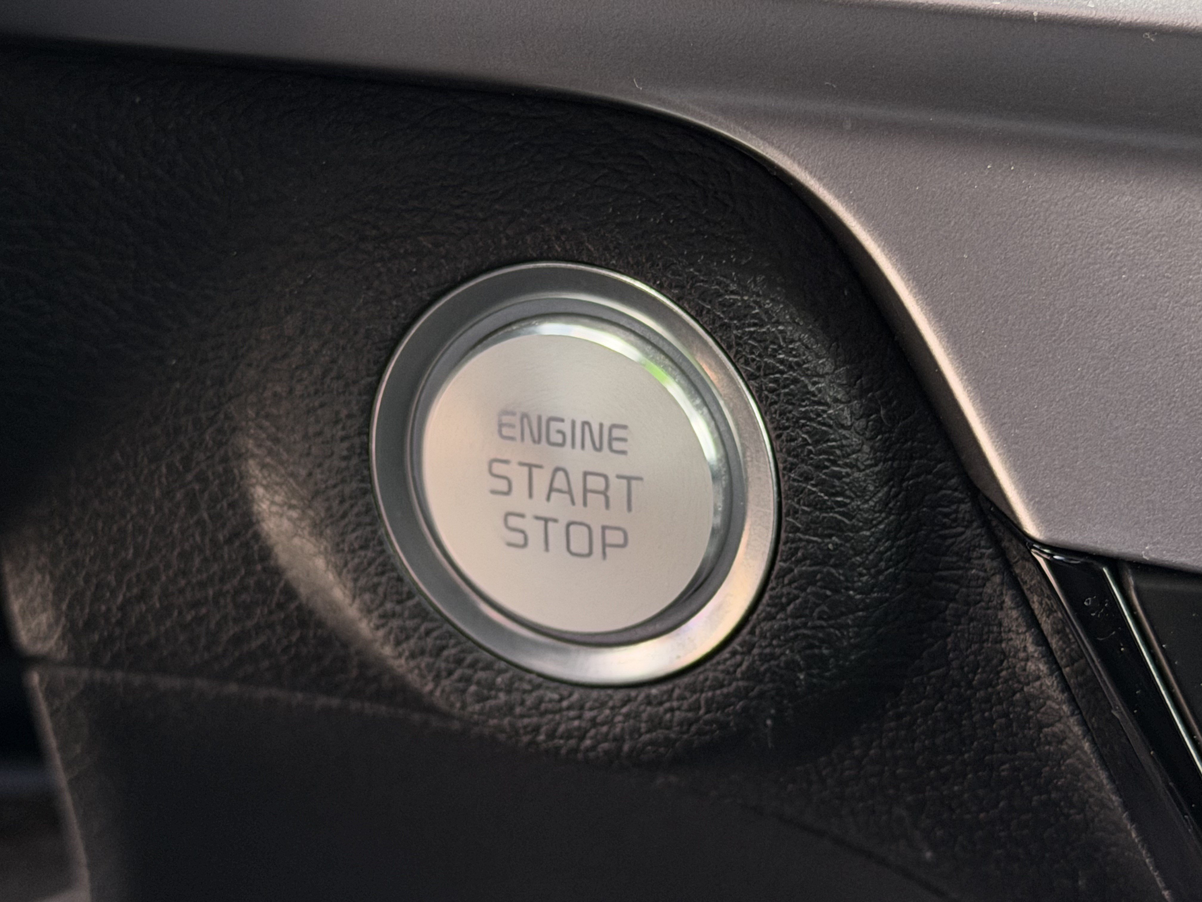 Used 2025 Kia Telluride S AWD/4WD image 22