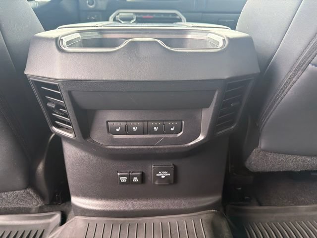 Used 2022 Toyota Tundra Platinum AWD/4WD image 12