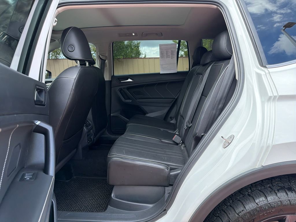 Used 2022 Volkswagen Tiguan SE AWD/4WD image 23