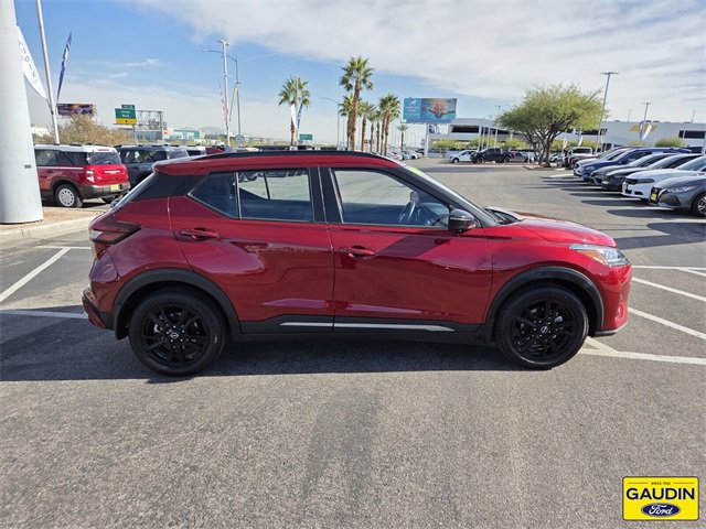 Used 2023 Nissan Kicks SR image 8