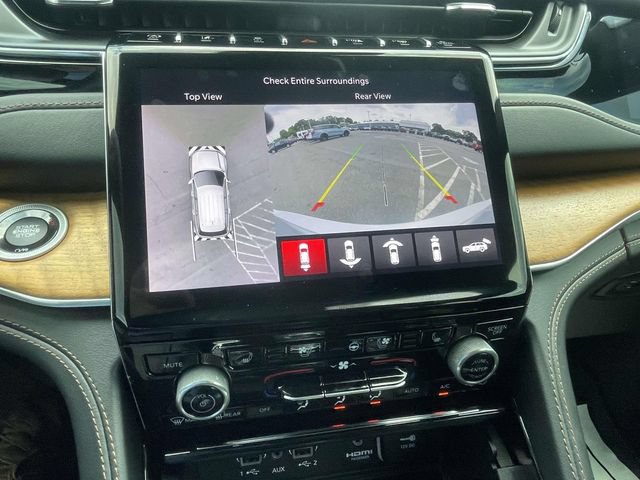 Used 2023 Jeep Grand Cherokee L Summit AWD/4WD image 29