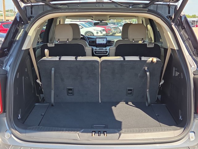 Certified 2023 Ford Explorer XLT w/ Equipment Group 202A RWD image 14