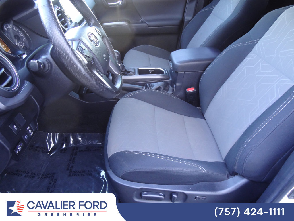 Used 2023 Toyota Tacoma TRD Off-Road AWD/4WD image 6