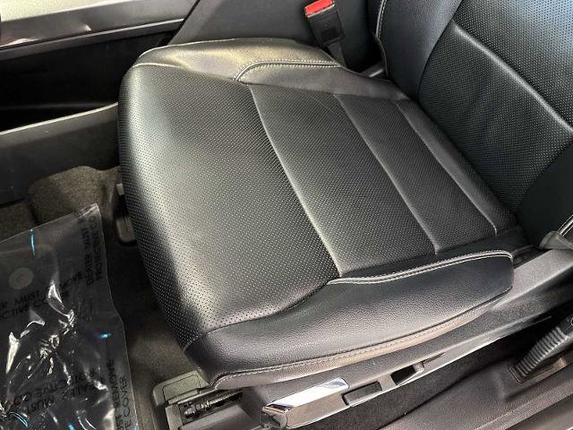 Certified 2023 Ford F150 Lariat w/ Equipment Group 502A High image 19