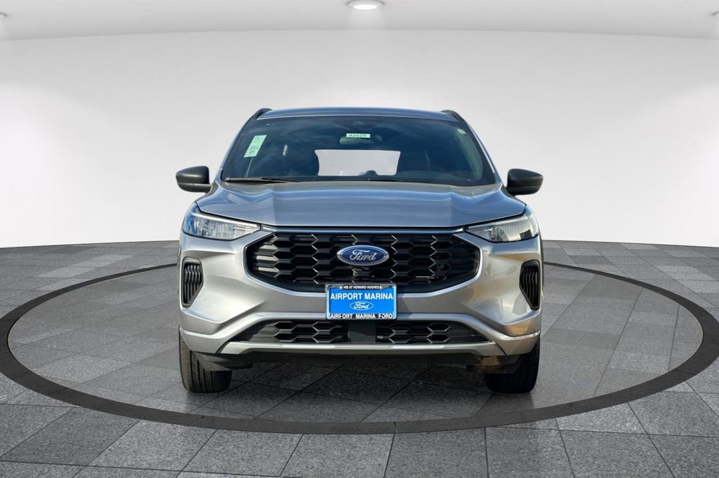 Certified 2024 Ford Escape ST-Line image 9