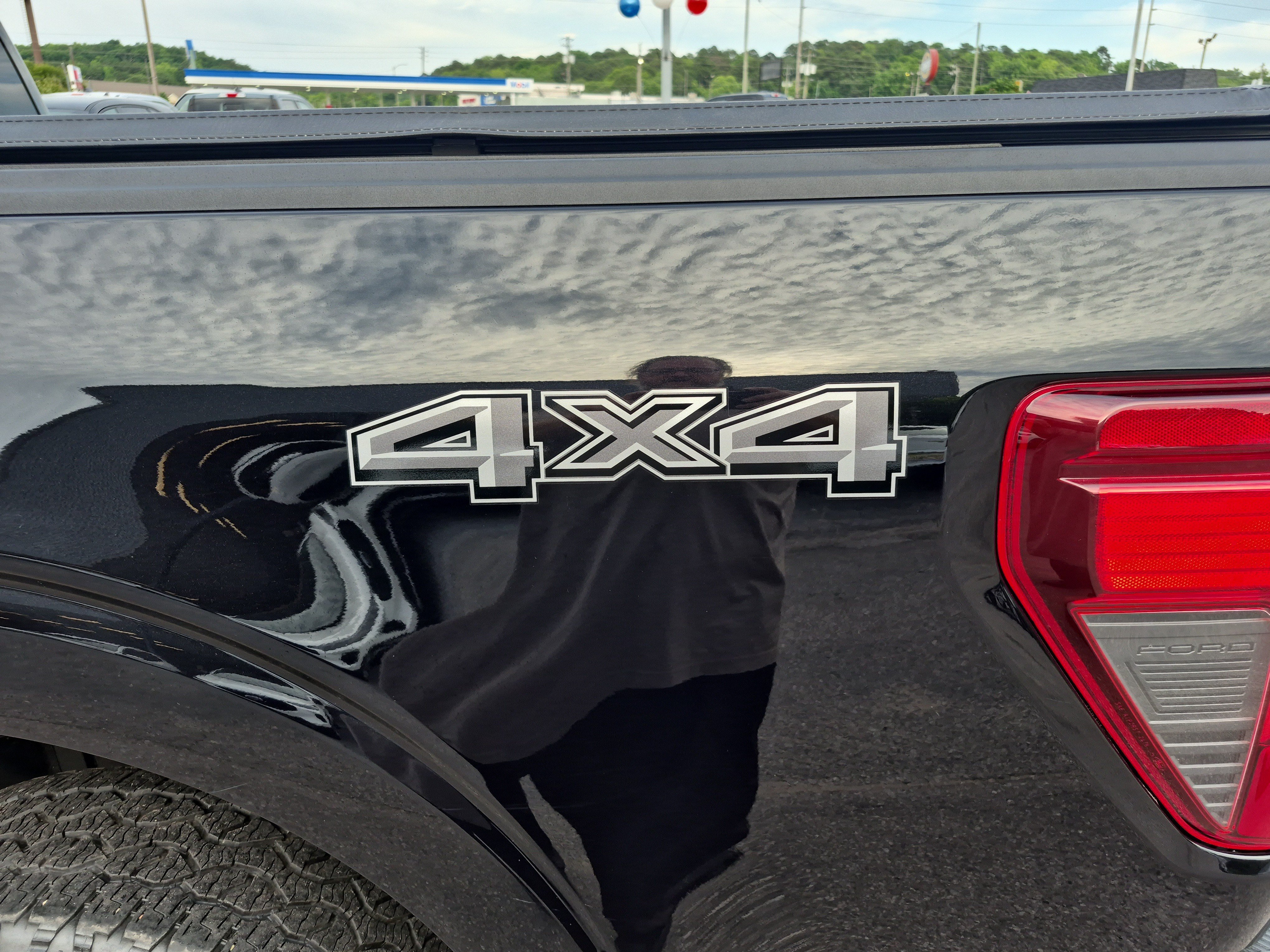 Certified 2025 Ford F150 XLT w/ Equipment Group 301A Standard AWD/4WD image 9