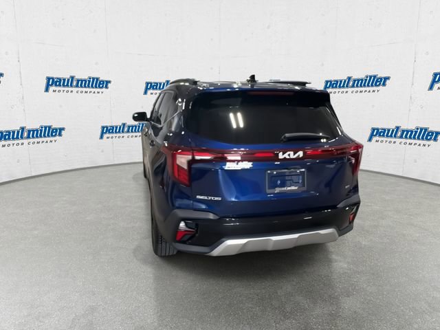 Used 2024 Kia Seltos EX AWD/4WD image 7