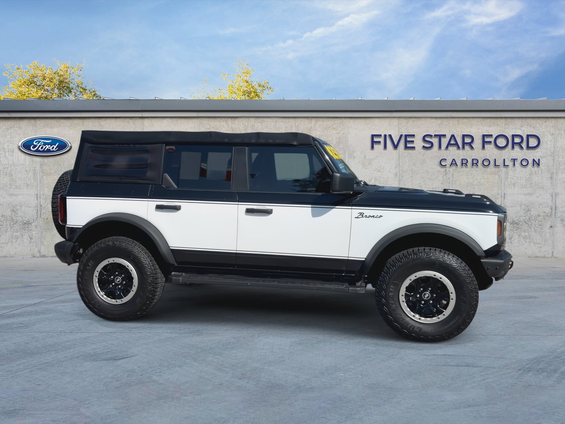 Certified 2022 Ford Bronco Badlands w/ Sasquatch Package AWD/4WD image 9