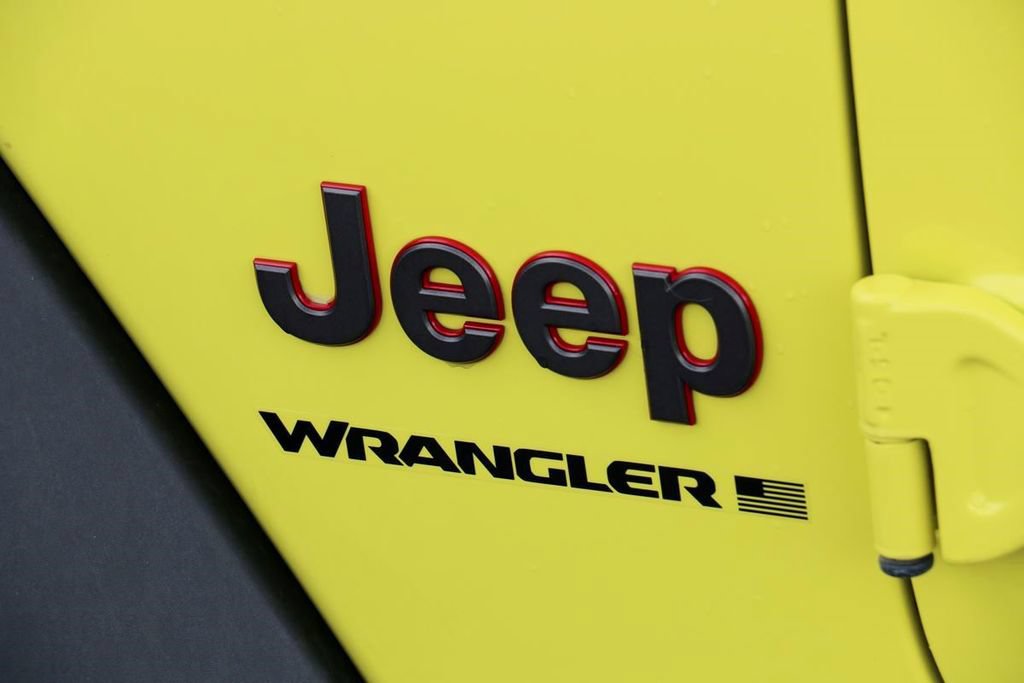 Used 2024 Jeep Wrangler Unlimited Rubicon AWD/4WD image 10