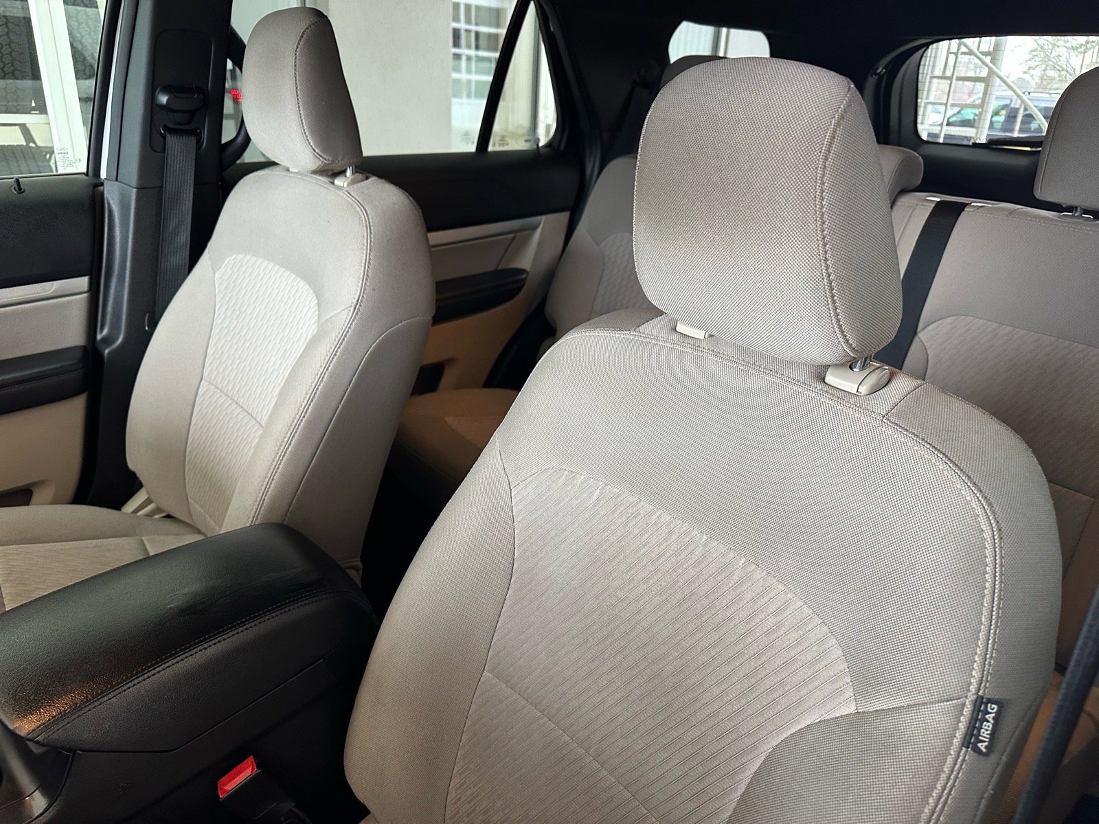 Certified 2019 Ford Explorer FWD image 19