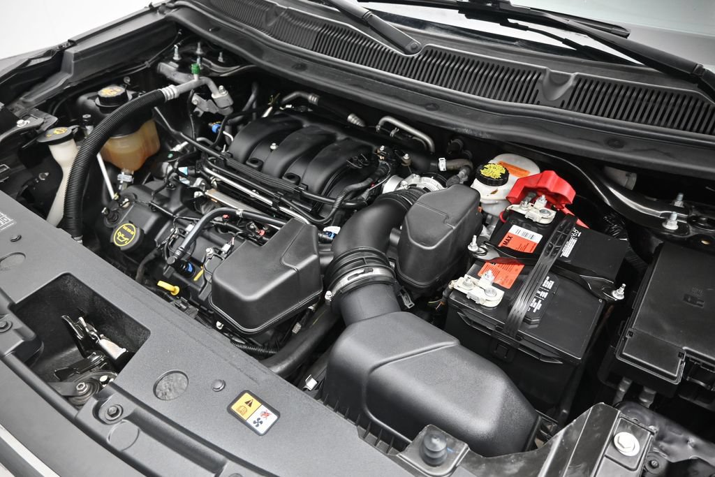 Certified 2019 Ford Explorer XLT FWD image 28