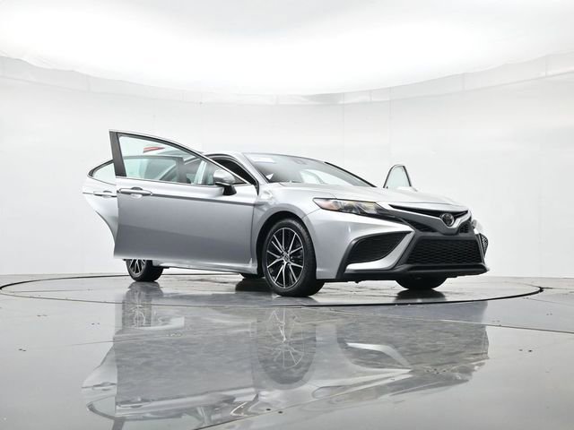 Used 2022 Toyota Camry SE FWD image 53