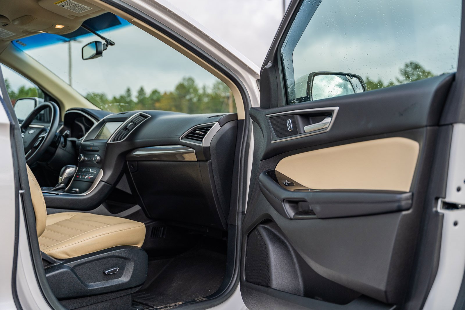 Certified 2017 Ford Edge SEL w/ Equipment Group 201A image 12