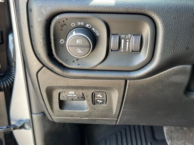 Used 2019 RAM 1500 Big Horn AWD/4WD image 17