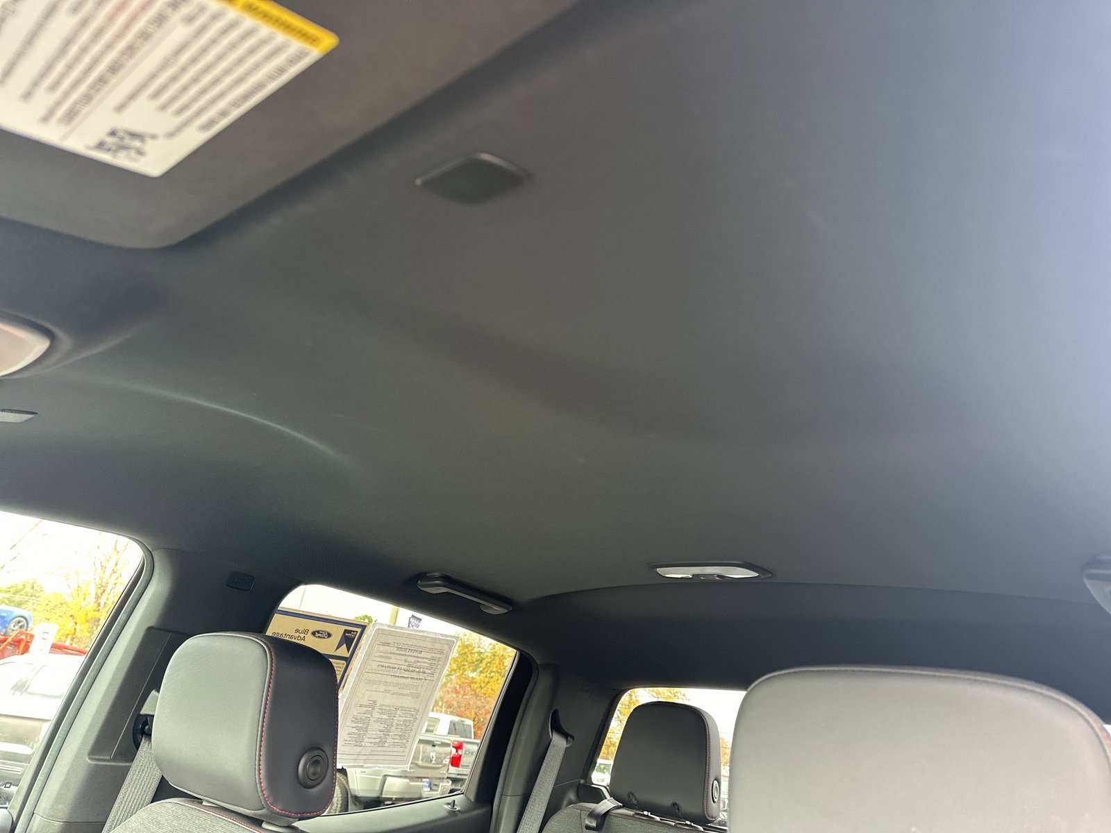 Used 2024 Chevrolet Colorado Z71 w/ Z71 Convenience Package 2 image 24